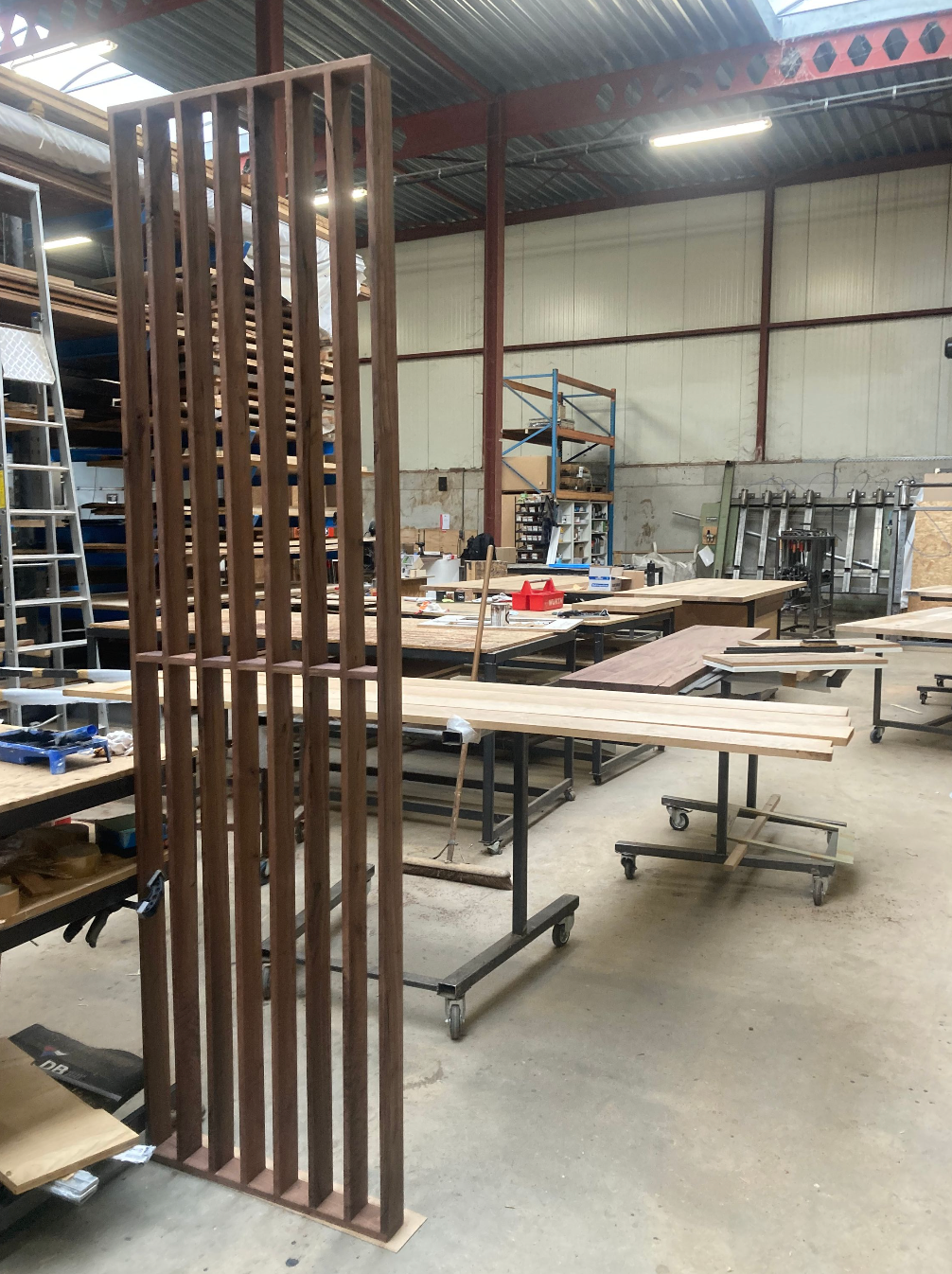 Roomdivider Amerikaans notenhout