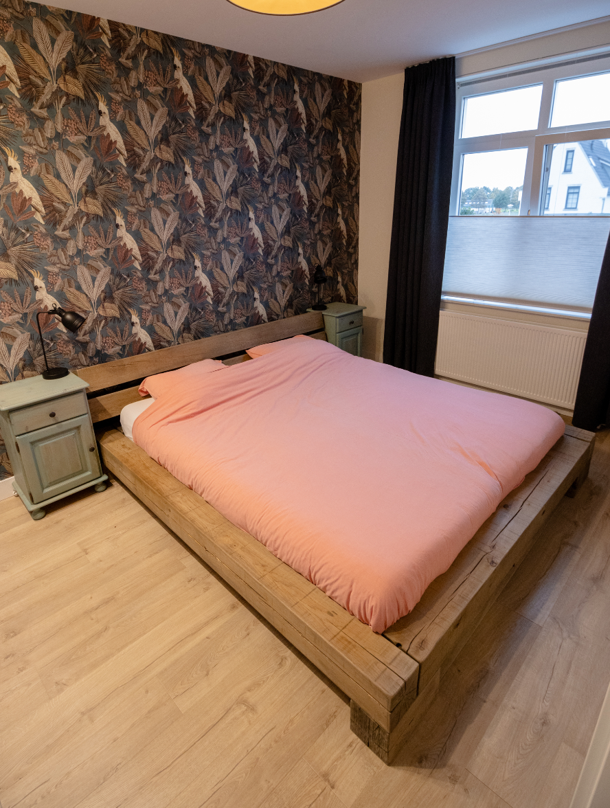 Bed ombouw eiken balken