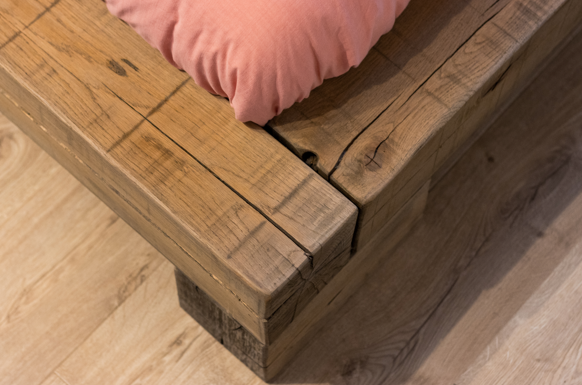 Bed ombouw eiken balken