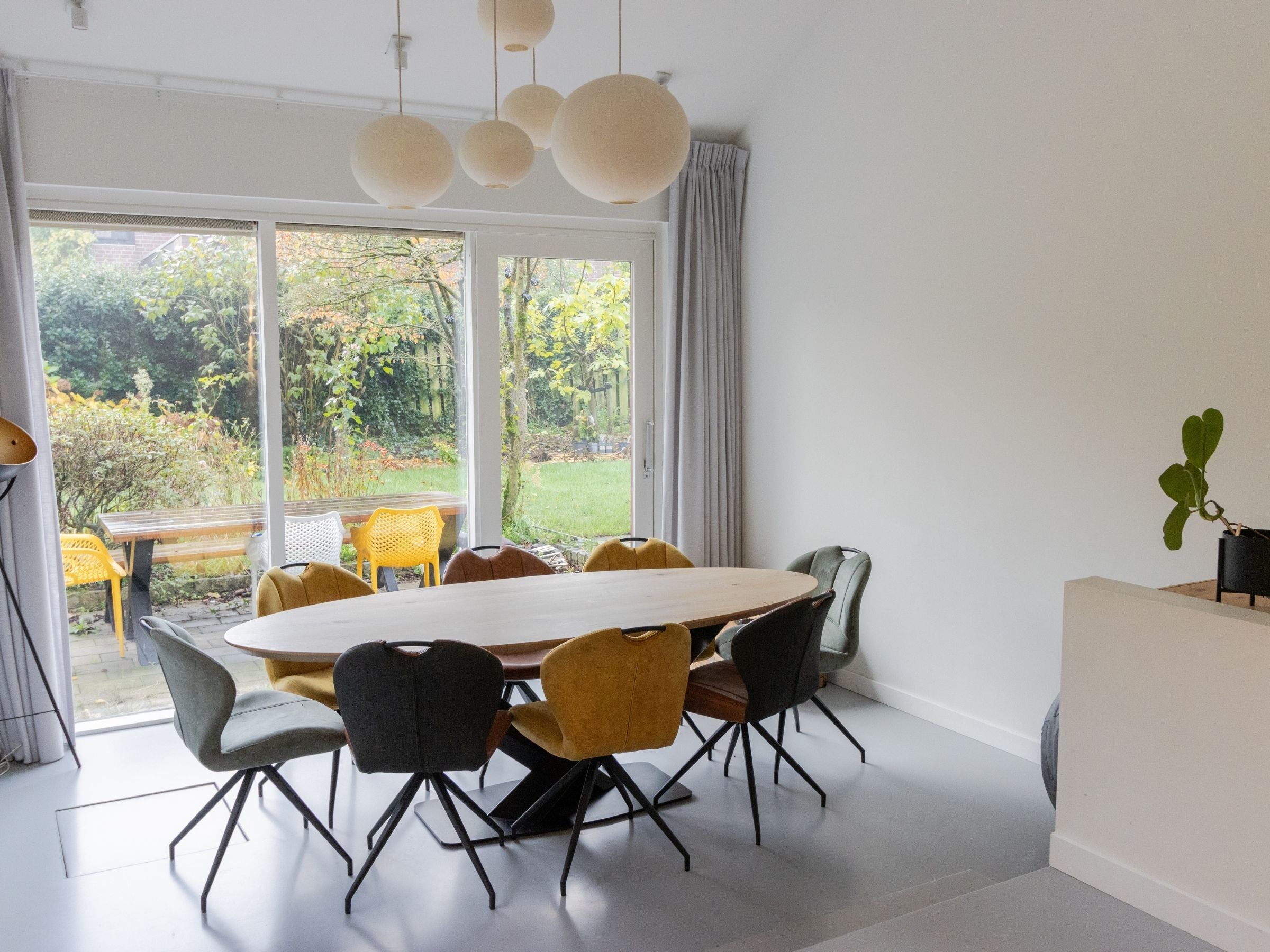 Eettafel ovaal - Rustiek eikenhout