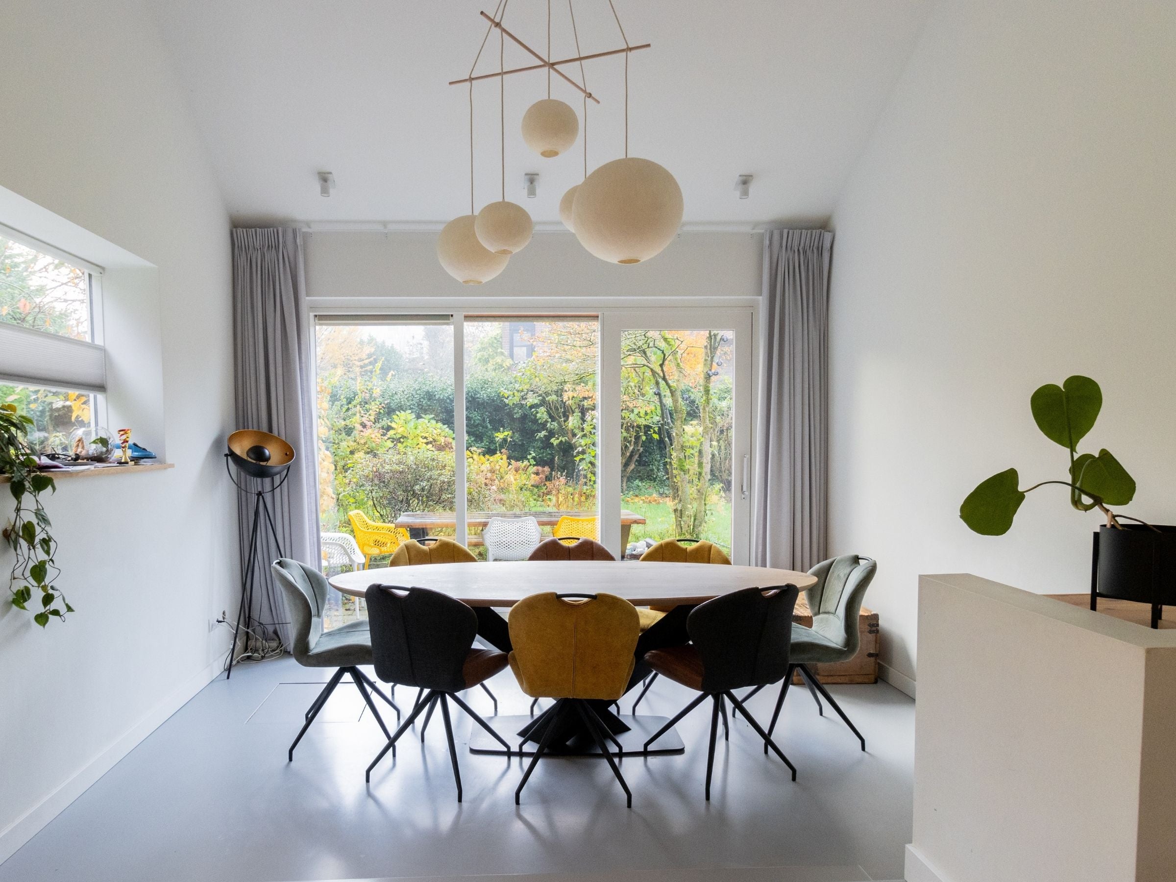 Eettafel ovaal - Rustiek eikenhout
