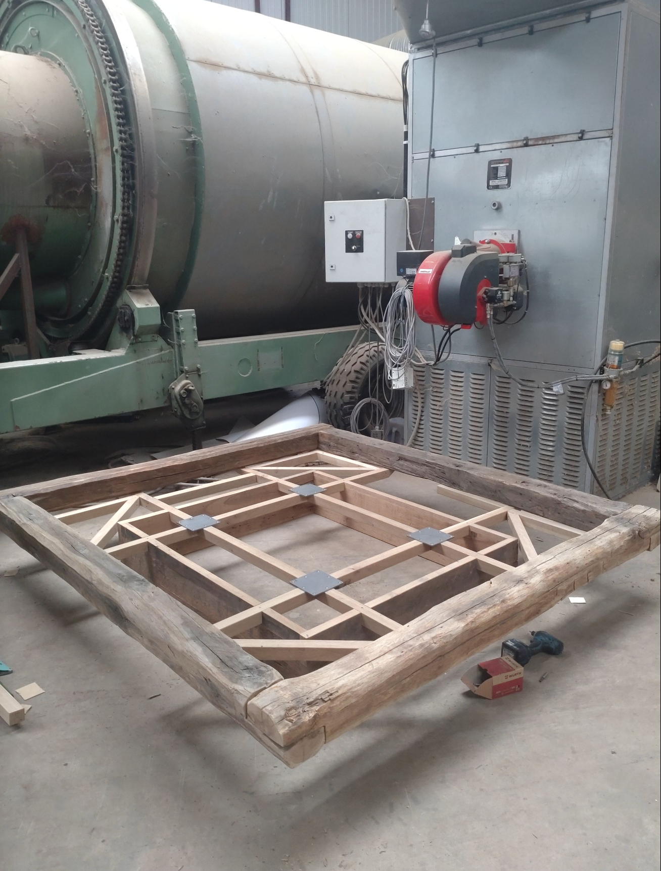 Bed ombouw - Barnwood balken