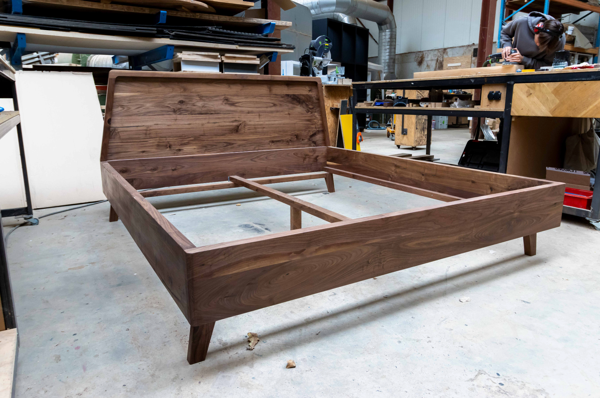 Bed ombouw - Noten design