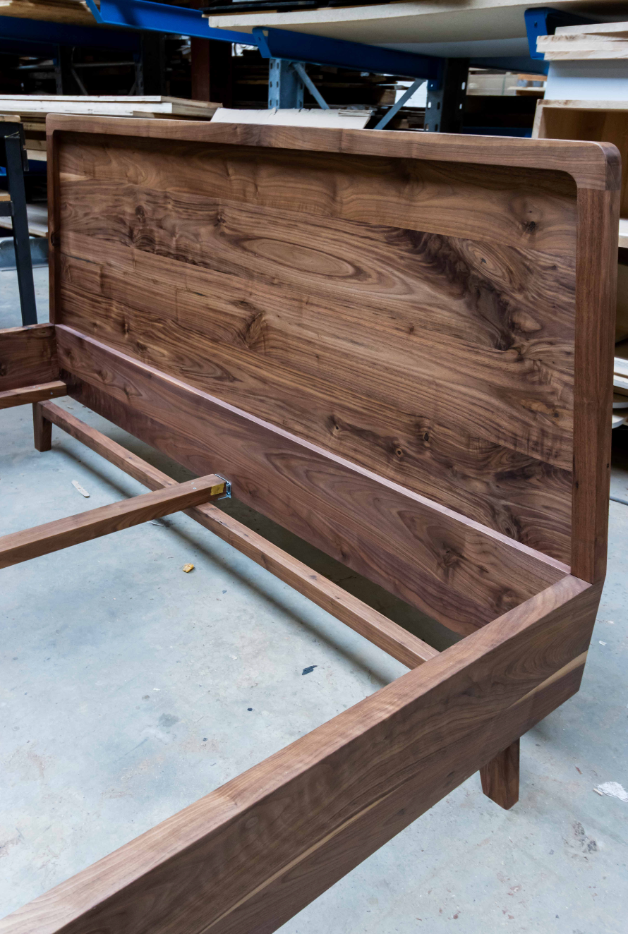 Bed ombouw - Noten design