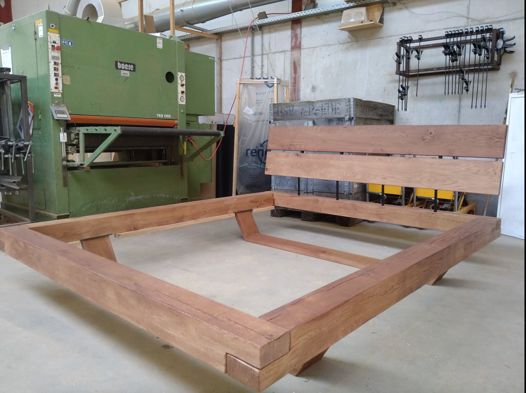 Bed ombouw - Eiken balken "brown smoked".