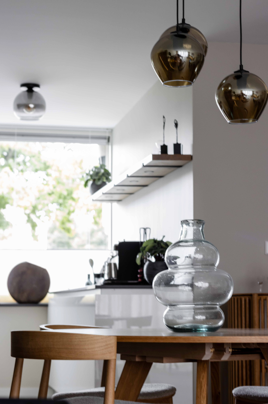 Wandplank met ingebouwde spots