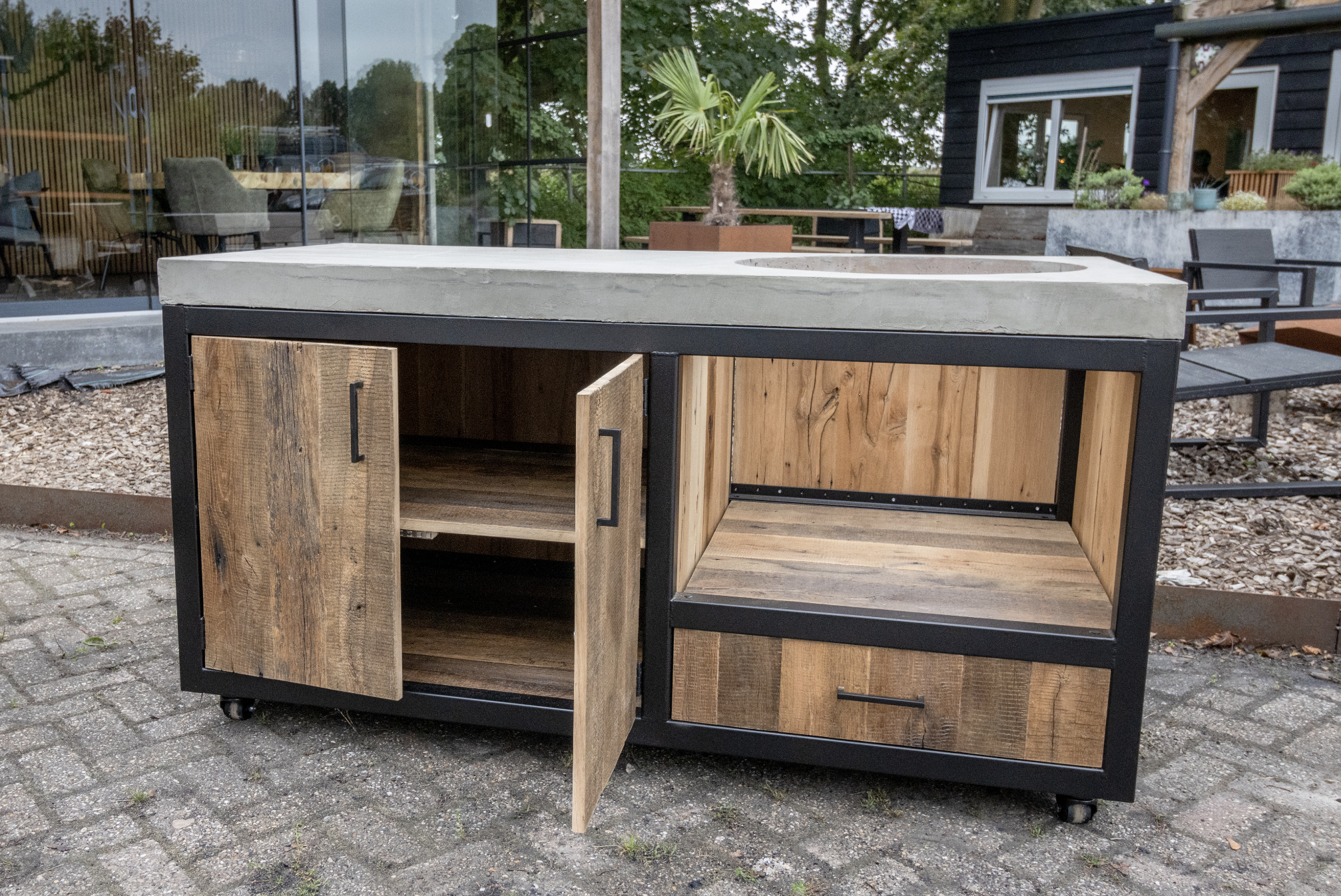 Barbecue Tafel (Kamado, Weber, Napoleon) – Betonnen blad, Barnwood