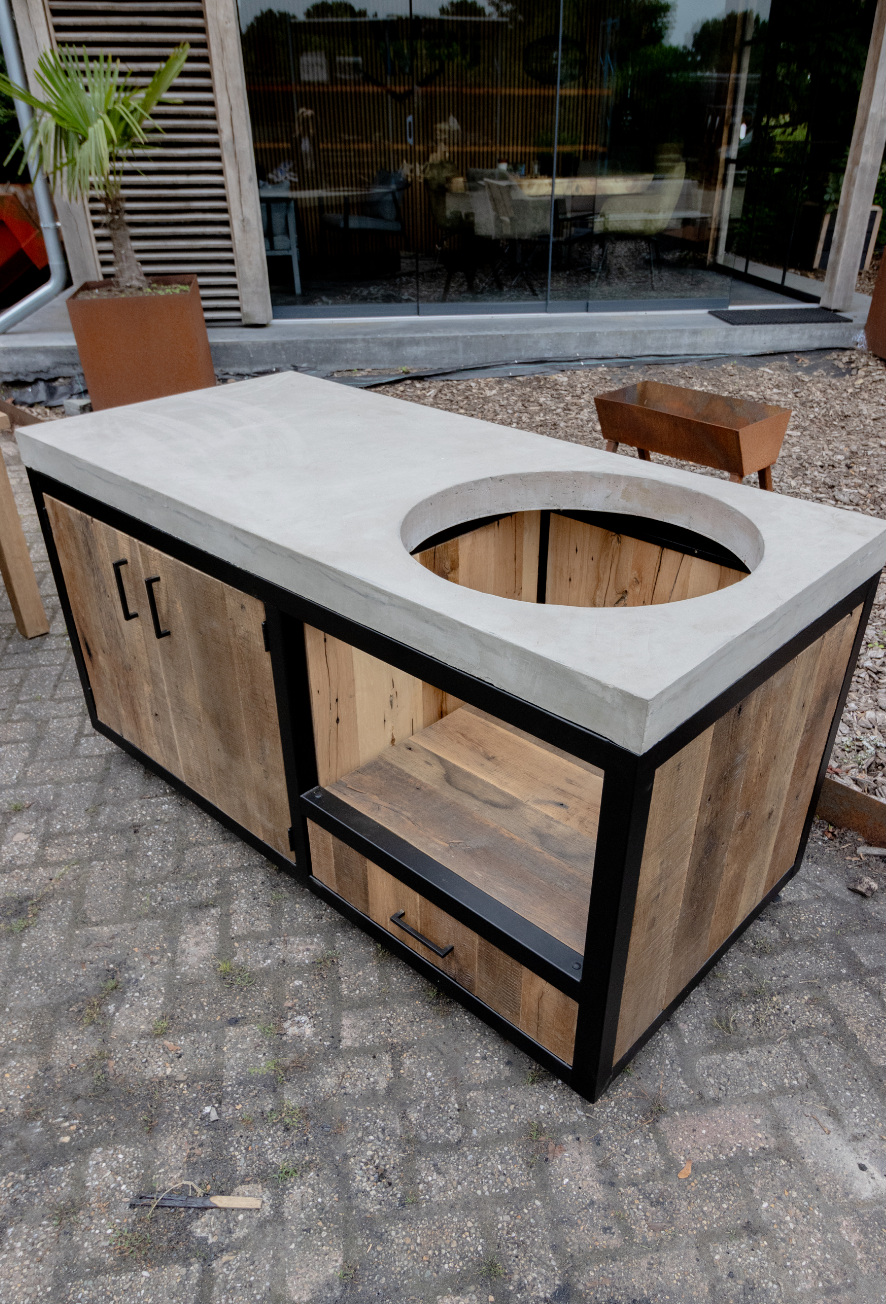 Barbecue Tafel (Kamado, Weber, Napoleon) – Betonnen blad, Barnwood