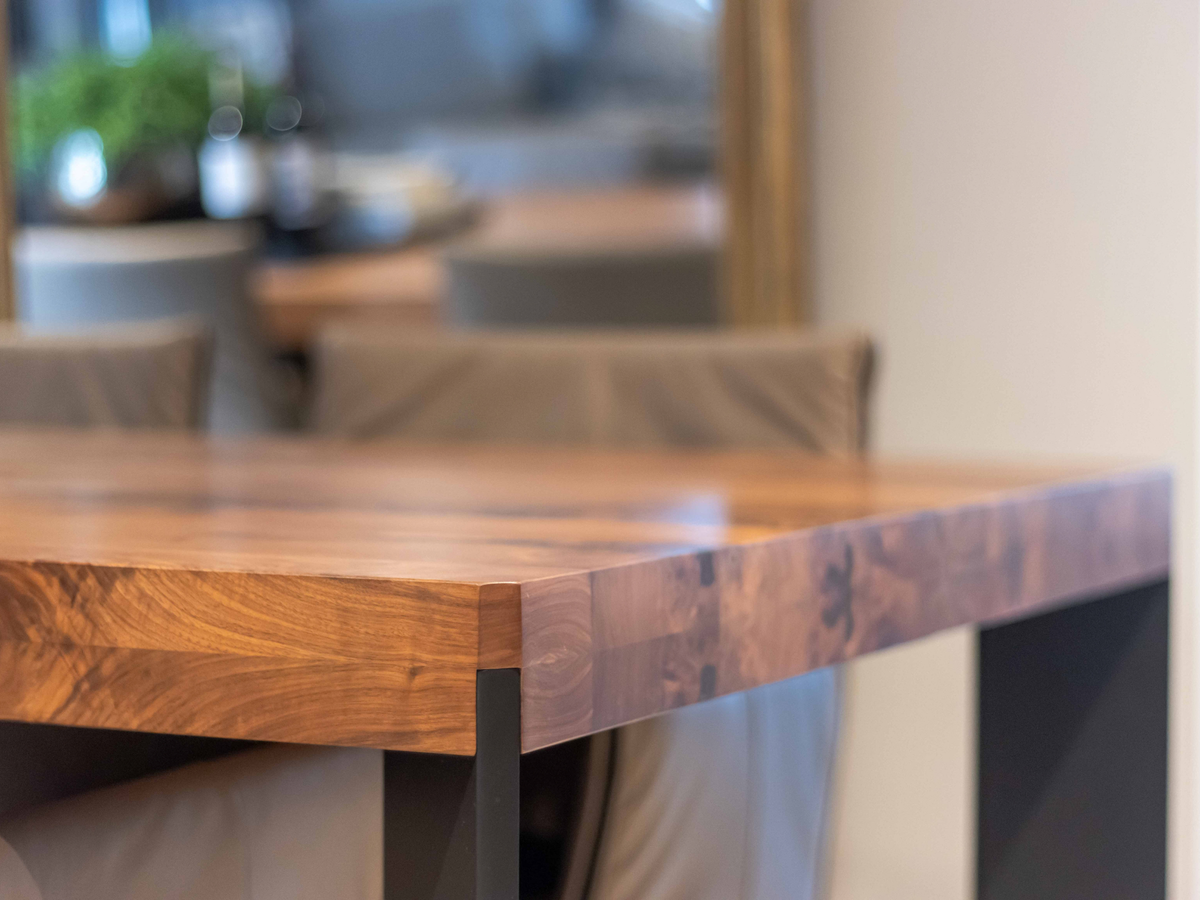 Eettafel Amerikaans notenhout
